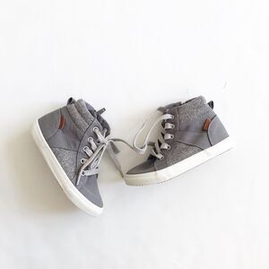 Old Navy gray zip up hi-top sneakers EUC size 9